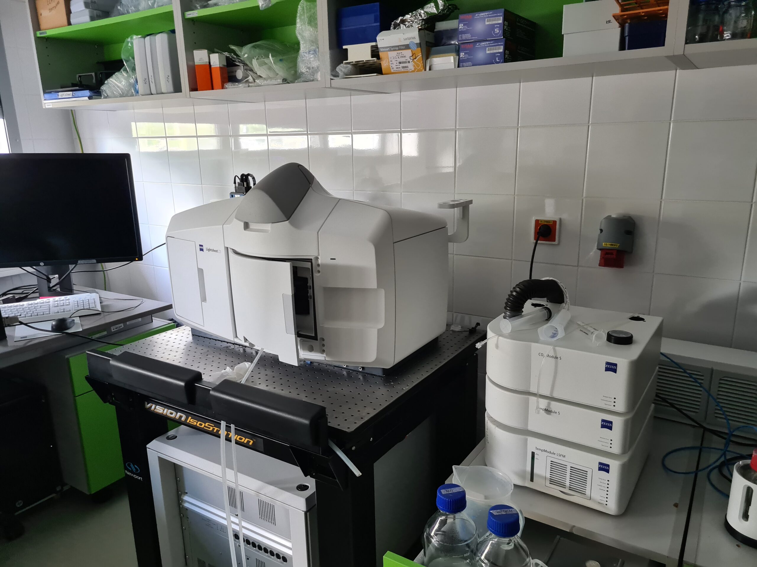 Lightsheet microscope dedicated for imaging of plant samples at the Brno CELLIM facility