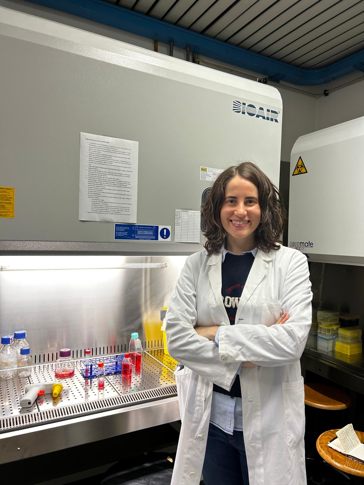 Estefanía Calvo Alvarez in the sample prep room at the University of Milan. 