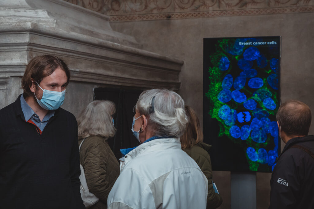 In Turku, Finland, Guillaume Jacquemet of the Cell Migration Lab presented a video to show how imaging work done at the Finnish ALM Node supports his research on cancer in a multidisciplinary exhibition entitled “Forcing the Impossible.”