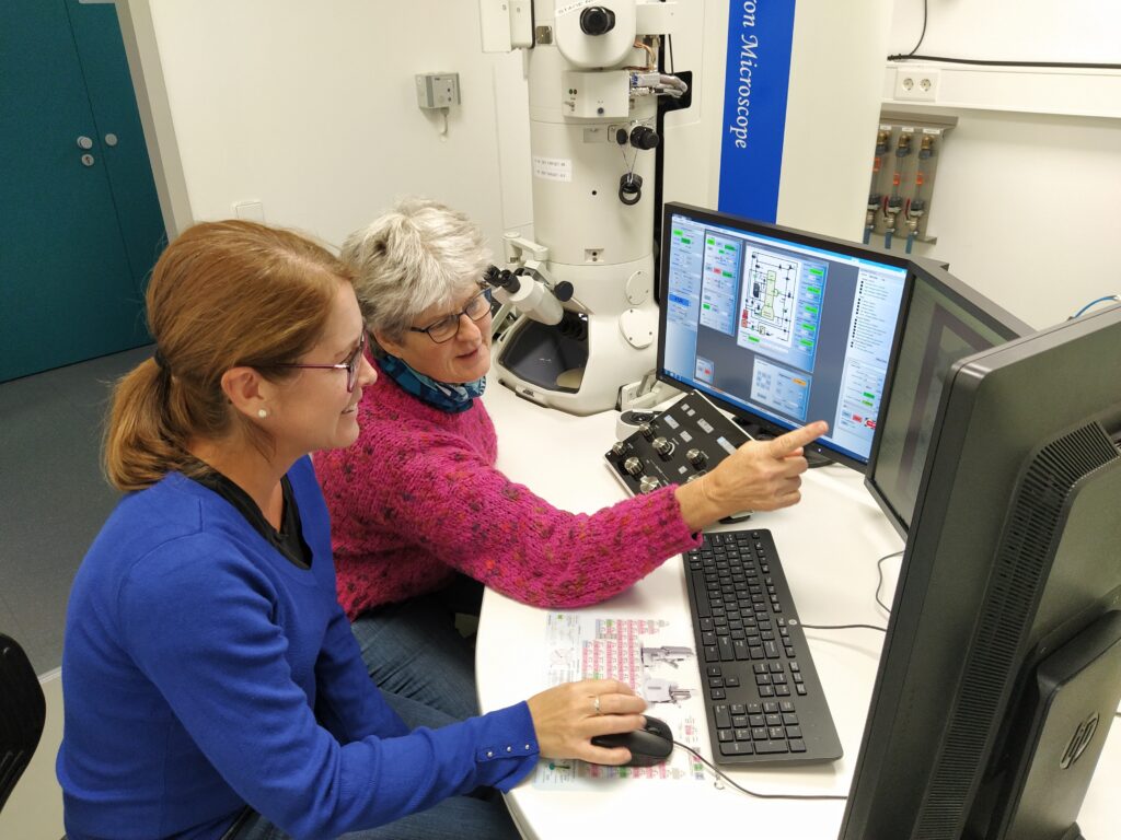 Susana Guerra and Joseph McGrail at EMBL EMCF, part of Euro-BioImaging's EMBL Node