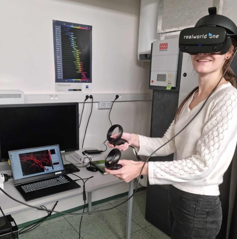 In the photo above, Katerina Kaduchova tests out the Virtual Reality headset at the IEB Plant imaging training course in Prague, October 2023. Picture taken by: Beáta Strejčková (shared by @pecinka_grp on X)